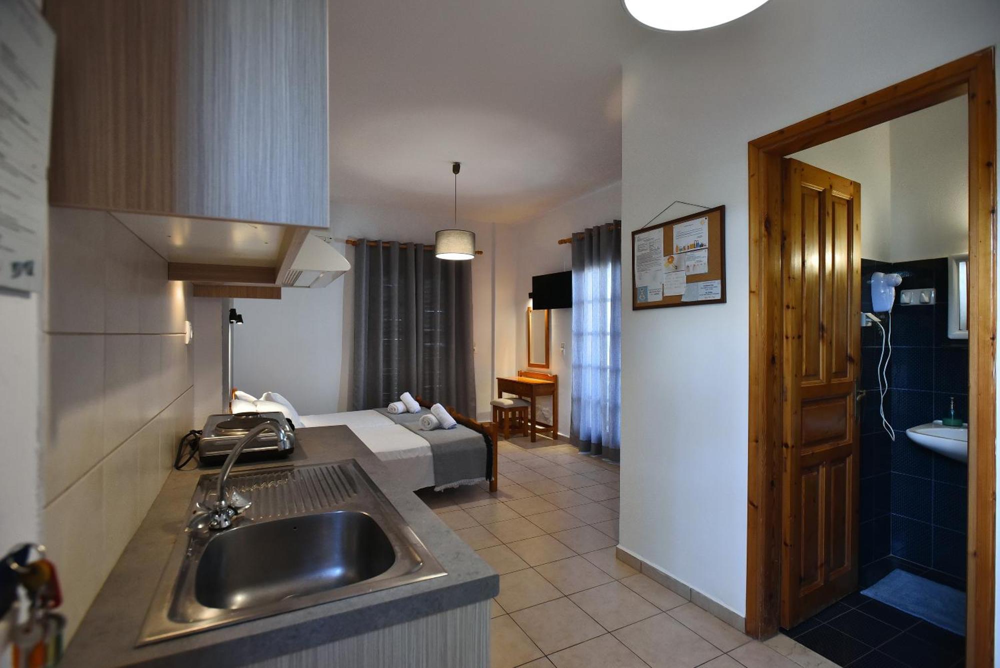 Mari Evans Apartments Kato Gouves Екстериор снимка